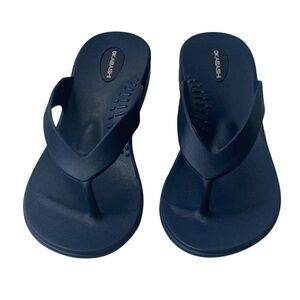 Okabashi Navy Blue Flip Flop Sandals - Women’s M/L. (8/9) New